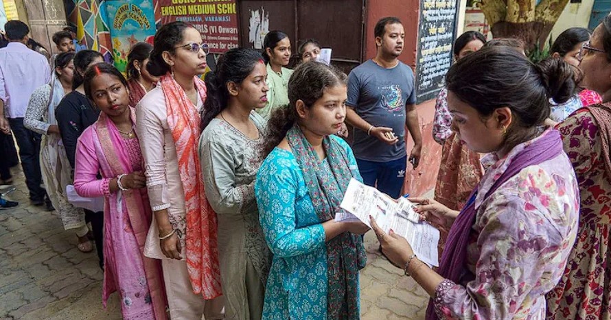 UP Police Recruitment Exam 2026: 32,679 पदों के लिए परीक्षा 8, 9 और 10 जून को, एडमिट कार्ड जल्द होगा जारी Janta24x7News