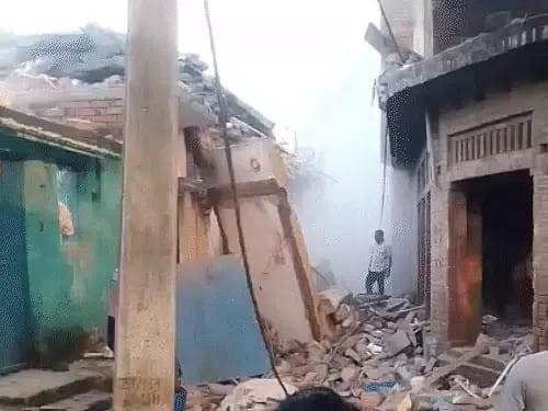 Fatehpur Cylinder Blast: गैस सिलेंडर ब्लास्ट से ढहा मकान, 5 लोगों की मौत; 2 घायल