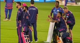 MI vs SRH Today Match: वानखेड़े में मुंबई इंडियंस और सनराइजर्स हैदराबाद की टक्कर, प्लेऑफ की जंग तेज | Janta 24x7 News