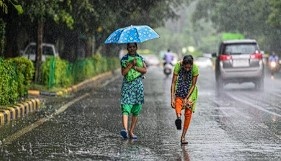 India Weather Alert: कई राज्यों में तेज बारिश, आंधी और तूफान की चेतावनी, उत्तर भारत में बिजली गिरने का खतरा  Janta24x7News