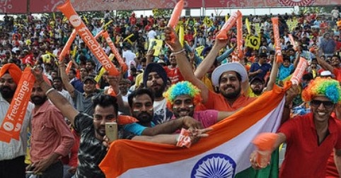 IPL 2026 Craze: क्रिकेट प्रेमियों में IPL का उत्साह चरम पर, फैंस में जबरदस्त जोश Janta24x7news