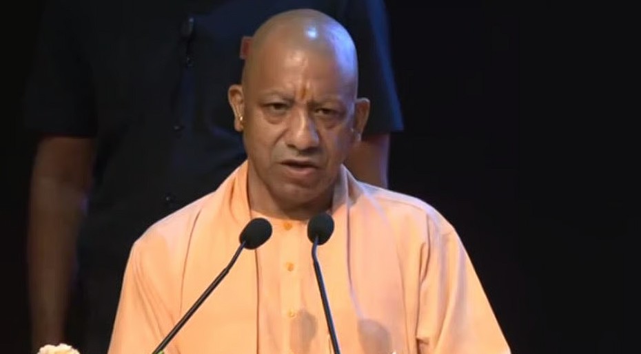  UP के 3.5 लाख Outsourced कर्मचारियों को Yogi सरकार का बड़ा तोहफा! Salary Hike से Insurance तक बड़े फायदे