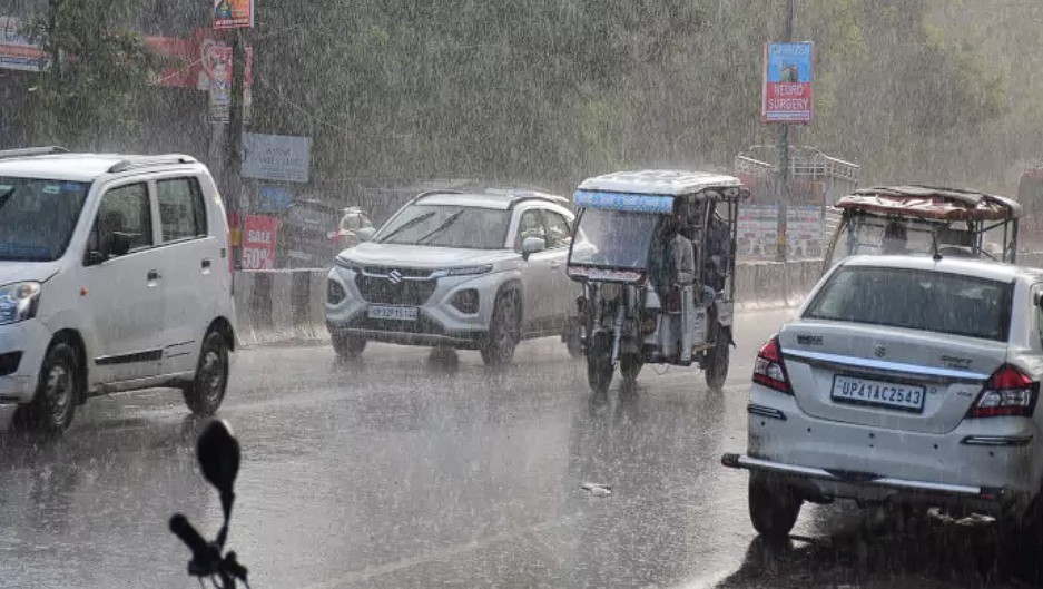 Lucknow में बारिश के बाद बदला मौसम! UP में Monsoon Retreat की शुरुआत, जानें Weather Update