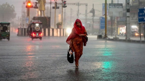 दक्षिण भारत में मानसून की रफ्तार तेज, बिहार-झारखंड की ओर बढ़ रहा मॉनसून; IMD का अलर्ट