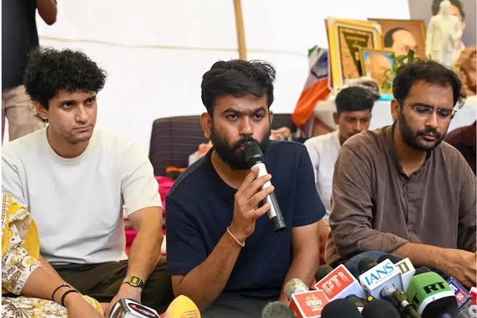  48 घंटे की डेडलाइन खत्म, 2 अक्टूबर को मुंबई से आंदोलन का ऐलान