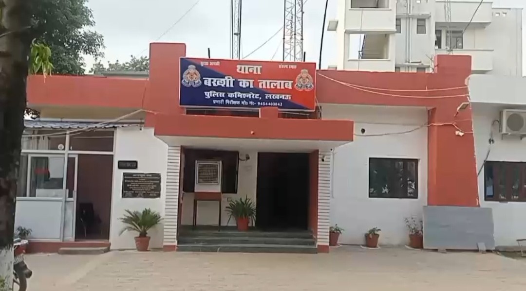 लखनऊ में युवक की हत्या से फैली सनसनी।